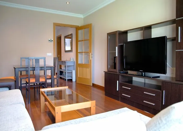 Monaco * Santiago de Compostela